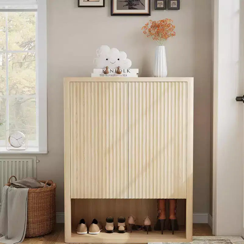 44.5 Fluted Shoe Storage Cabinet for Entryway, Modern 5-Tier Shoe Organizer with Adjustable Shelves and Open Shelf - Natural Oak